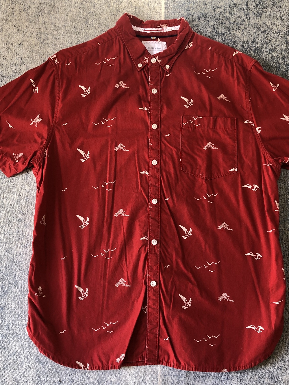 Men's Red Short-Sleeve Button-Down Shirt with Seagull Print